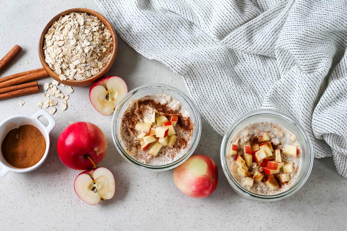 Cách làm Overnight oats giảm cân với táo và quế