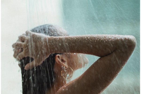Tắm nước lạnh có thể làm tăng lượng calo mà cơ thể đốt cháy